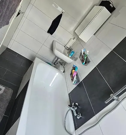 Gemutliche Dg-wohnung Daire *